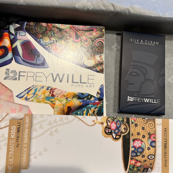 FreyWille Silk Scarf NWOT - Picture 3 of 5